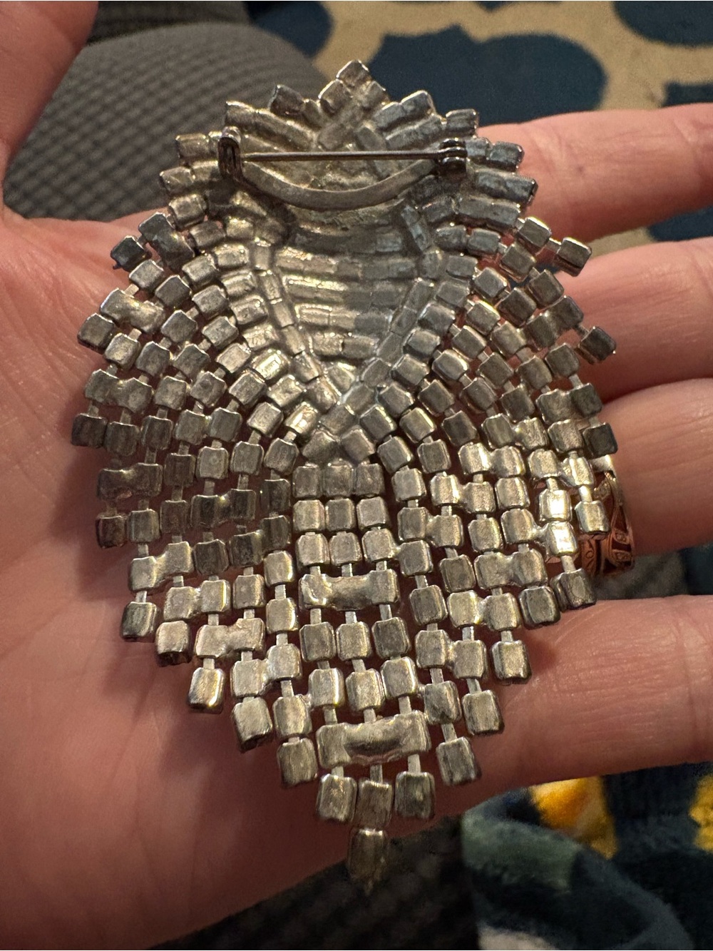 VINTAGE Rhinestone Statement Brooch - Picture 3 of 3